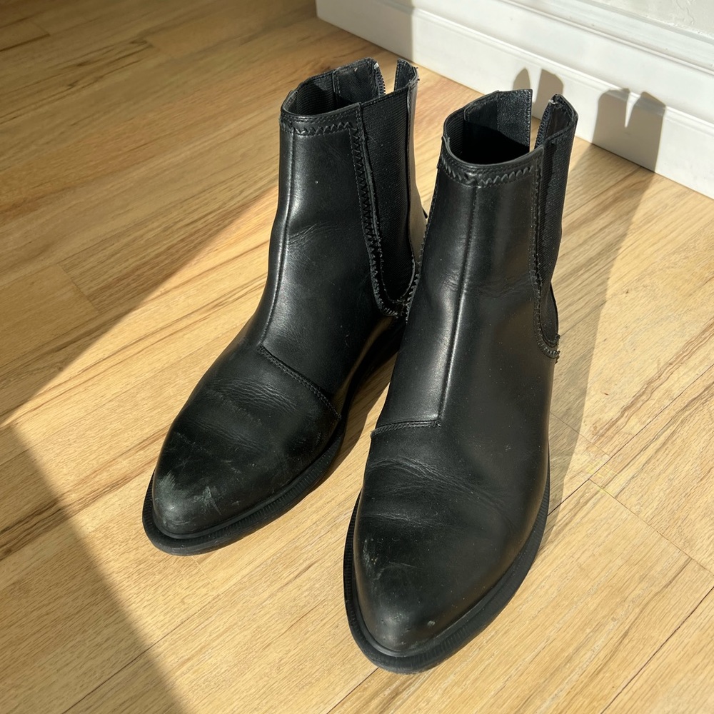 Dr Marten’s Zillow Ankle Boots